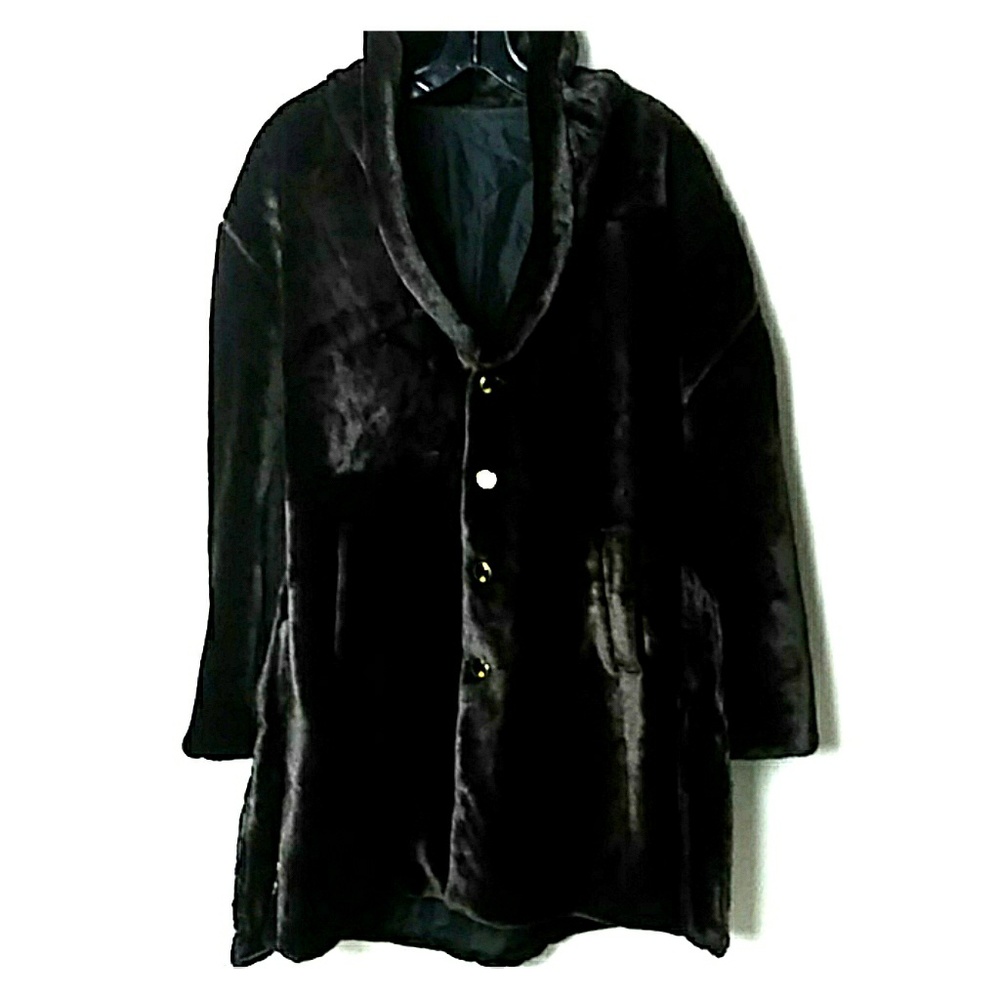 BEAUTIFUL FOFUR COAT